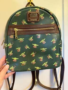 Loungefly Star Wars The Mandalorian Grogu Chibi Mini Backpack